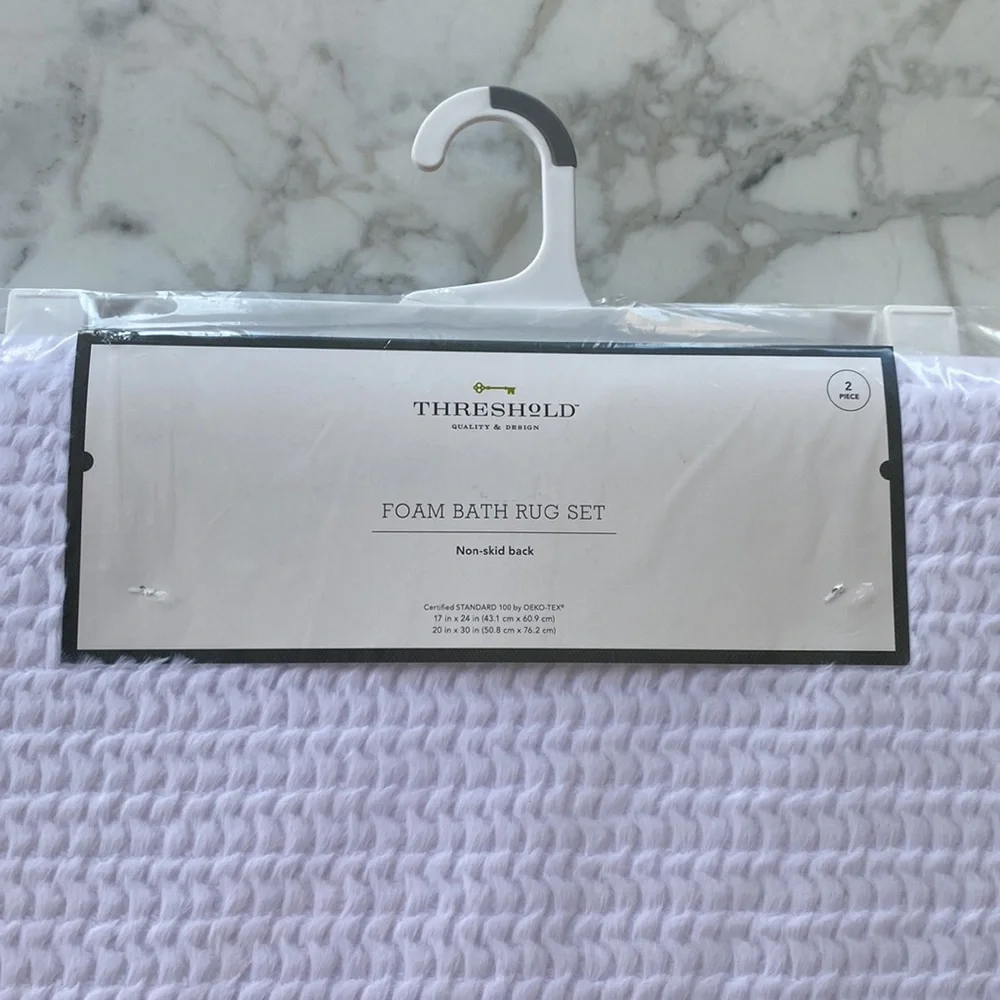 Threshold Bath Mat White Fuzzy Foam Bath Rug Tub and‎ Sink Set